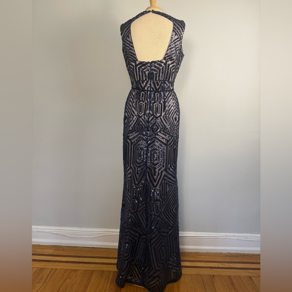 Vince Camuto Gatsby Navy Geometric Sequin Keyhole Back Gown with Fringe Sash - Picture 5 of 10